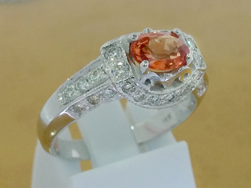 ǹͧӢ Orange Red sapphire   (.ͧ 4.4  ྪ 34P=0.70 ѵ  1P=0.86 ѵ)  Ҥ : 26,000 ҷ