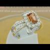 แหวนทองคำขาว Pink Orange sapphire ใบเซอร์ฯ  (นน.ทอง 4.8 กรัม เพชร 38P=0.67 กะรัต พลอย 1P=0.67 กะรัต)  ราคา : 32,000 บาท