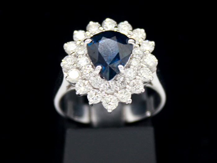 ǹԹྪ  ͧ / Gold:   5.4   / g  ྪ / Diamond:   30P=1.35  ѵ / ct  Թ / Blue sapphire:   1P=2.01  ѵ / ct   Ҥ / Price:    59,000     ҷ / Bath