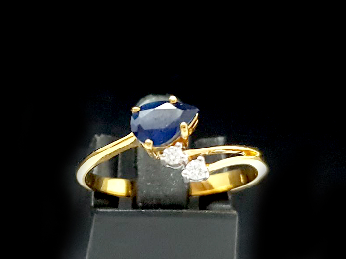 ǹԹ  ͧ / Gold:   2.4   / g  ྪ / Diamond:     2P=0.01   ѵ / ct  Թ / Blue sapphire:     1P=0.80   ѵ / ct  Ҥ / Price:    7,000     ҷ / Bath