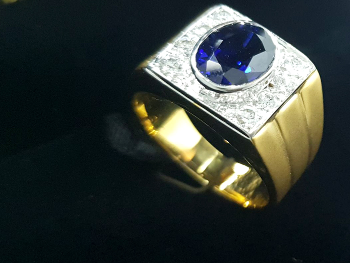 ǹԹ  ͧ / Gold:   9.3   / g  ྪ / Diamond:     8P=0.40   ѵ / ct  Թ / Blue sapphire:     1P=2.00   ѵ / ct  Ҥ / Price:    43,000     ҷ / Bath